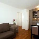 Aparthotel Sejours & Affaires Clairmarais Reims