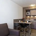 Aparthotel Sejours & Affaires Clairmarais 2*