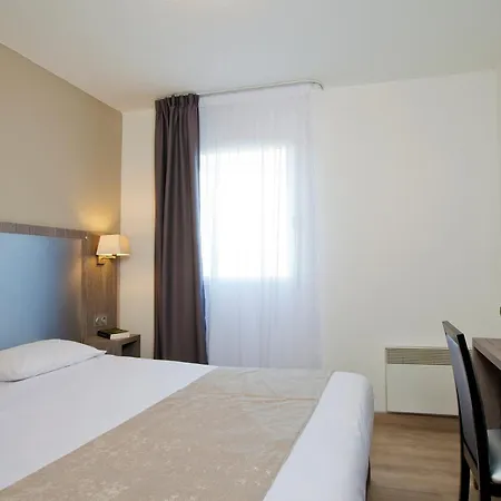 Sejours & Affaires Clairmarais 2* Reims