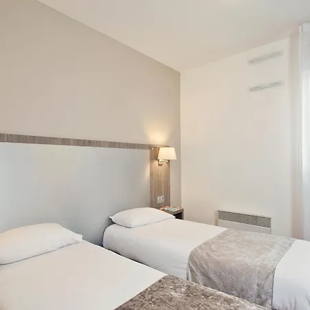 Sejours & Affaires Clairmarais Aparthotel 2*