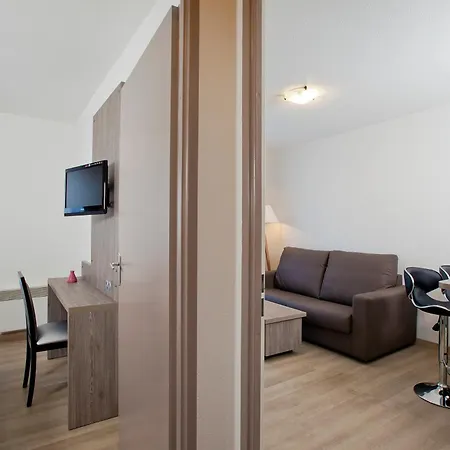 Lejlighedshotel Sejours & Affaires Clairmarais Reims