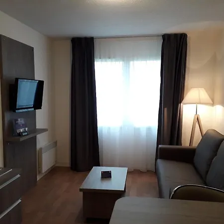 Sejours & Affaires Clairmarais Апарт-отель