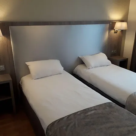 Sejours & Affaires Clairmarais 2* Reims