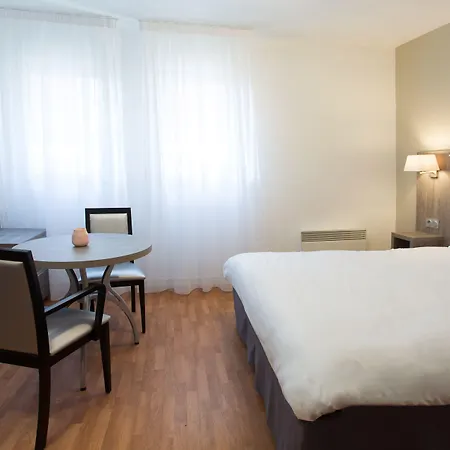 Aparthotel Sejours & Affaires Clairmarais Reims