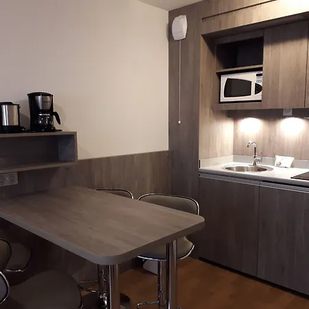 Sejours & Affaires Clairmarais Aparthotel Reims