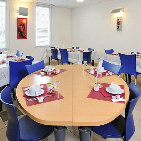 Sejours & Affaires Clairmarais 2*