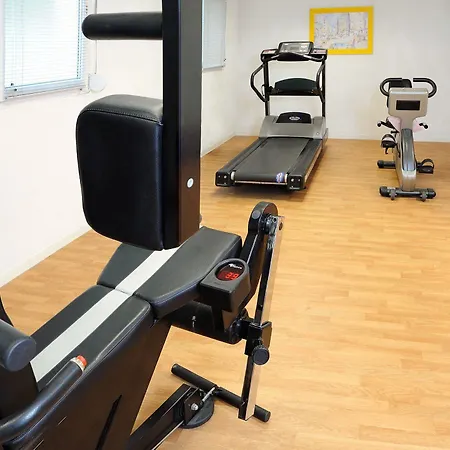 Sejours & Affaires Clairmarais Aparthotel