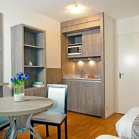 Aparthotel Sejours & Affaires Clairmarais