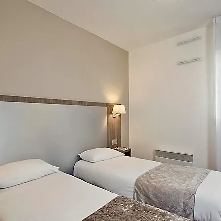Sejours & Affaires Clairmarais Aparthotel 2*