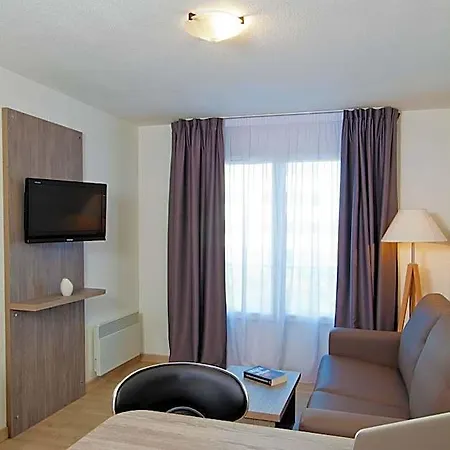 Aparthotel Sejours & Affaires Clairmarais Reims
