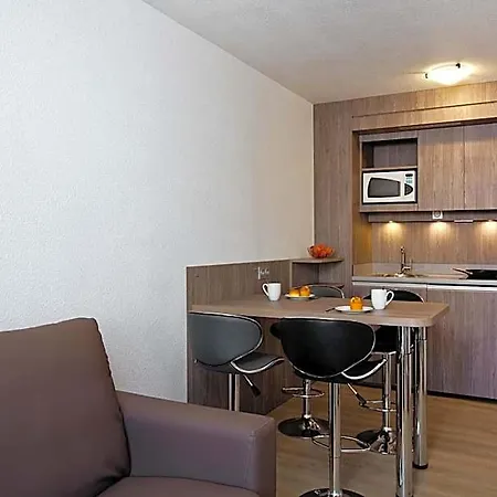 Aparthotel Sejours & Affaires Clairmarais 2*