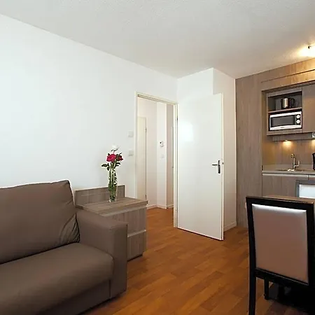 Sejours & Affaires Clairmarais Aparthotel Reims