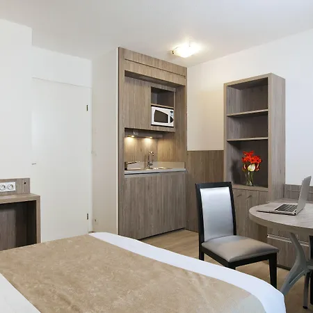 Aparthotel Sejours & Affaires Clairmarais 2*