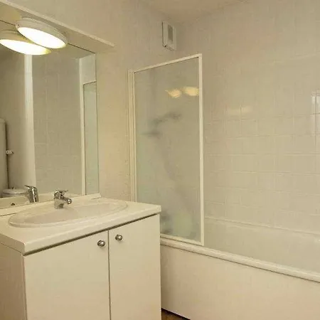 Sejours & Affaires Clairmarais 2* Reims