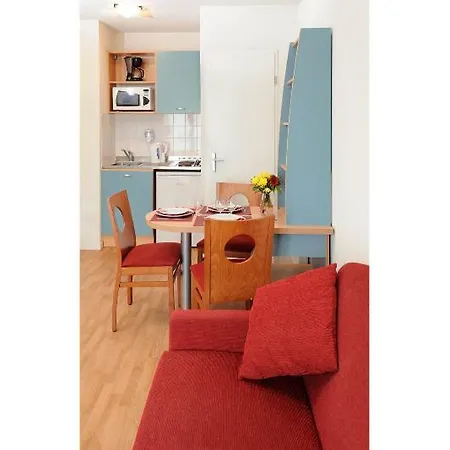 Aparthotel Sejours & Affaires Clairmarais Reims