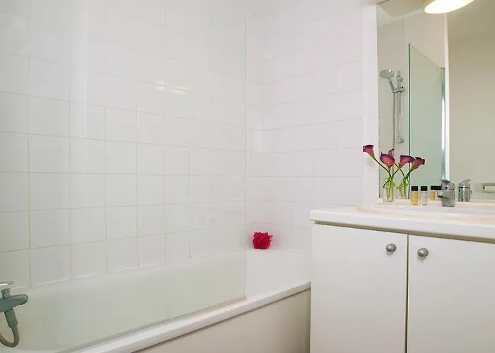 Aparthotel Sejours & Affaires Clairmarais 2*