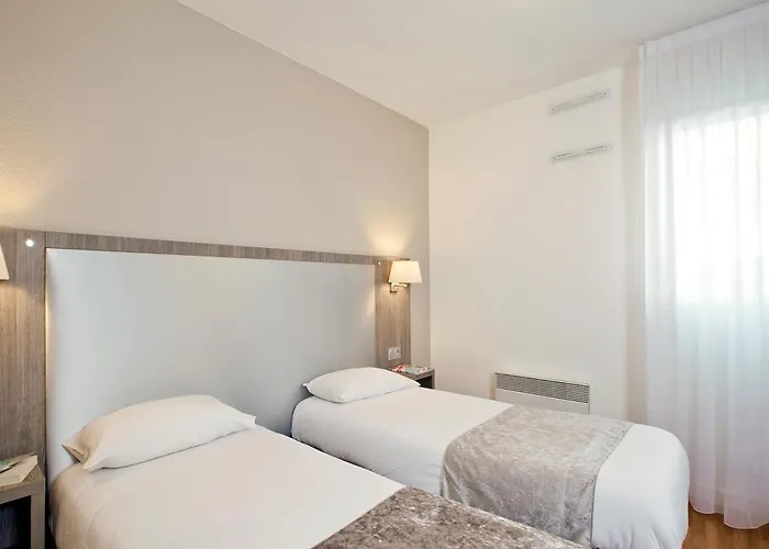 Sejours & Affaires Clairmarais Aparthotel 2*