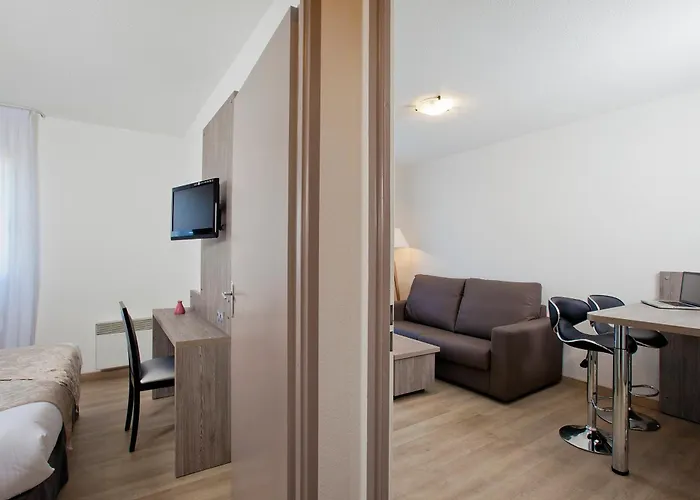 Aparthotel Sejours & Affaires Clairmarais Reims