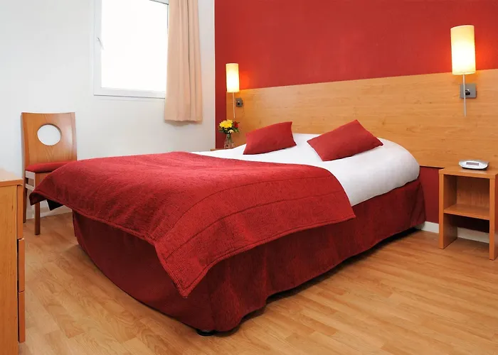 Sejours & Affaires Clairmarais Aparthotel 2*