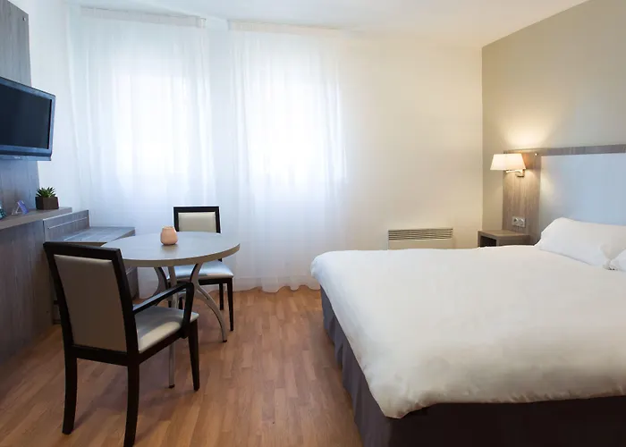 Aparthotel Sejours & Affaires Clairmarais Reims
