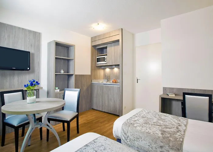 Aparthotel Sejours & Affaires Clairmarais Reims