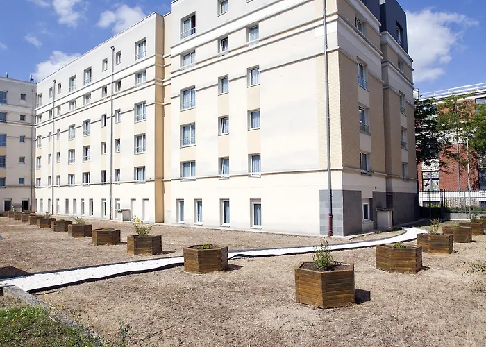 Aparthotel Sejours & Affaires Clairmarais 2*