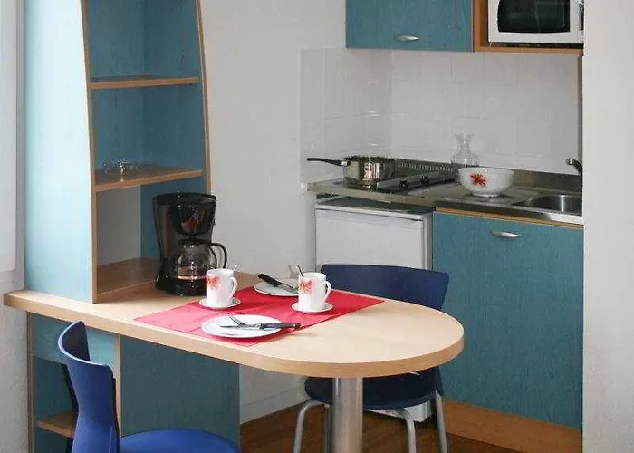 Aparthotel Sejours & Affaires Clairmarais 2*