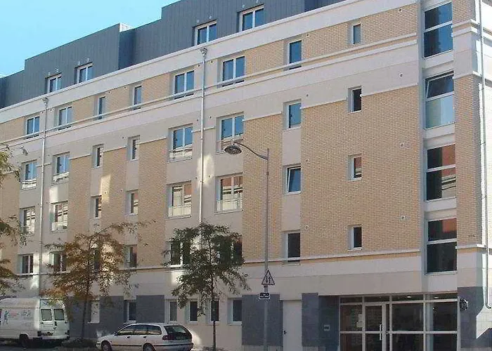 Aparthotel Sejours & Affaires Clairmarais Reims